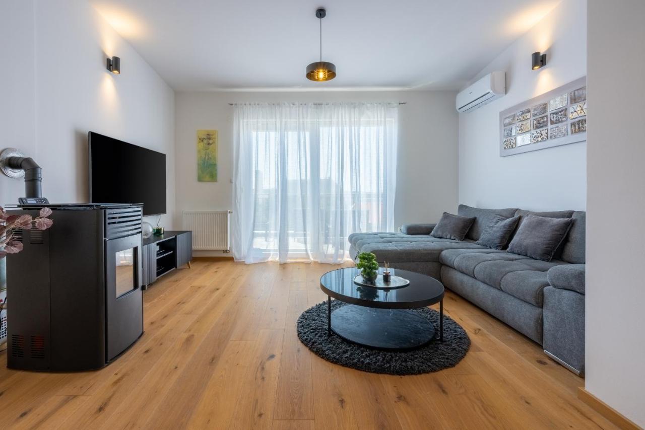 Apartments Marta Crikvenica Zewnętrze zdjęcie